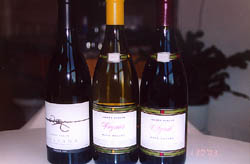 美國加州 Joseph Phelps 酒莊○三年推出的珍品級  2000 Ovation Chardonnay 白酒、 2001 Viognier 白酒及 1999 Napa Syrah 紅酒
