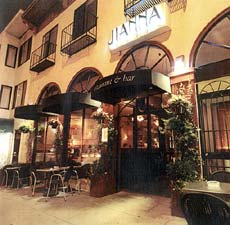 富於歐洲風情的「Jianna」餐廳正門